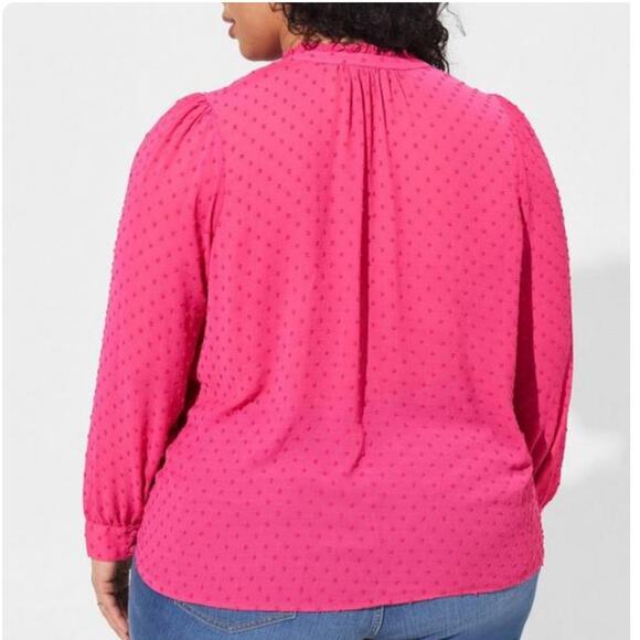 Torrid Pink Chiffon Clip Dot Ruffle Neck Tie Front Top 3X NWT 40286187 Barbie - Picture 2 of 14